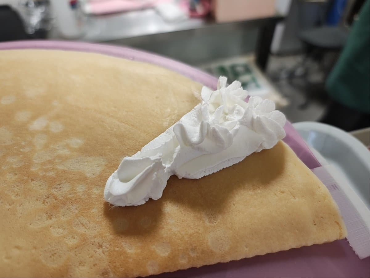 ホイップクリームクレープ